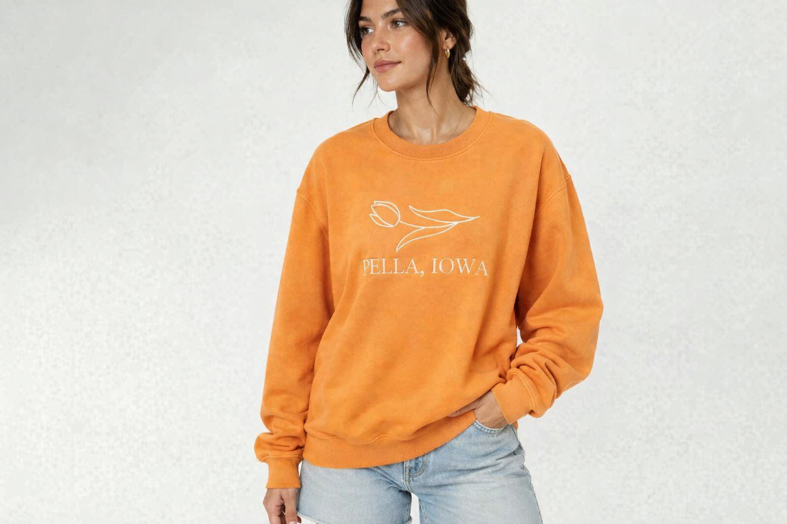 Pella Iowa Embroidered Orange Crewneck Sweatshirt for Women Oversized Casual Pullover